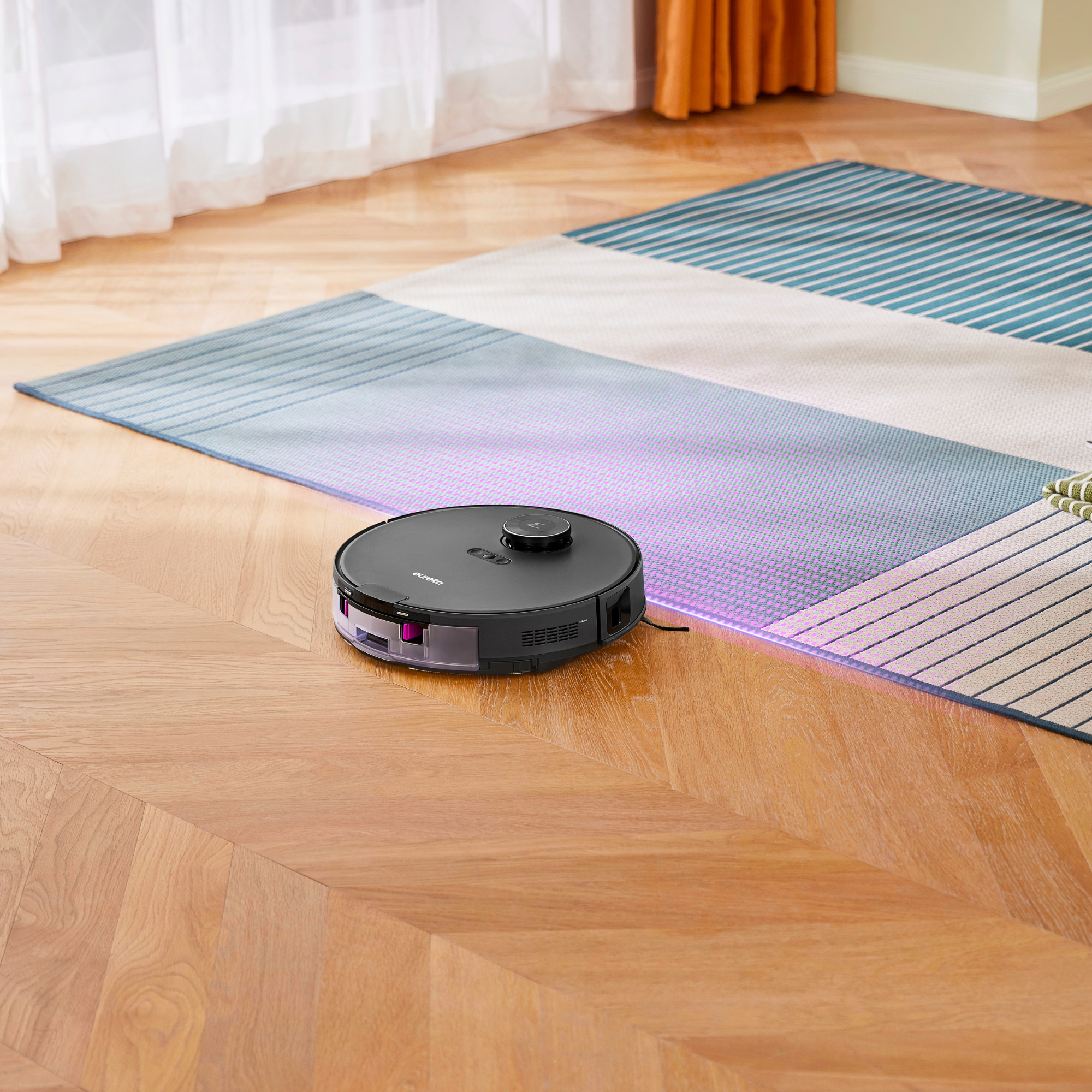 Eureka E20 Plus Robot Aspirador de 8000 Pa, Estación de Vaciado Automático sin Bolsa, Friegasuelos Antienredos, Autonomía de 180 Minutos,  Negro