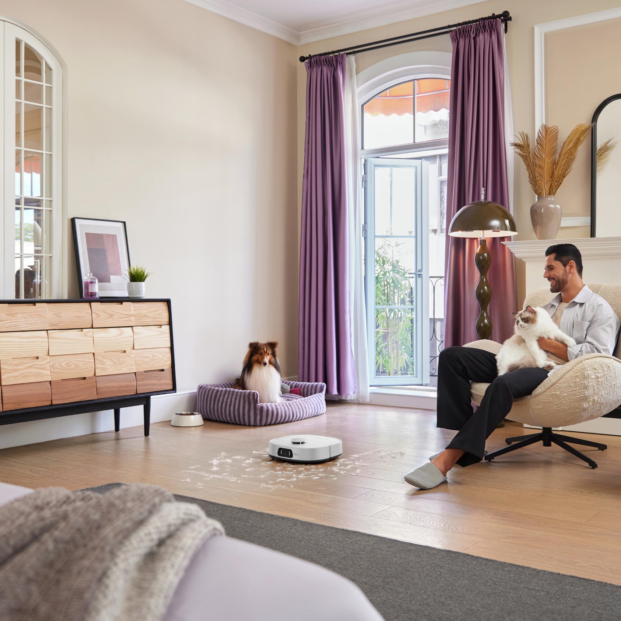 Eureka J15 Pro Ultra Robot Aspirador y Friegasuelos con Succión de 16.200Pa, Anti-Enredos y Lavado con Agua Caliente - Blanco