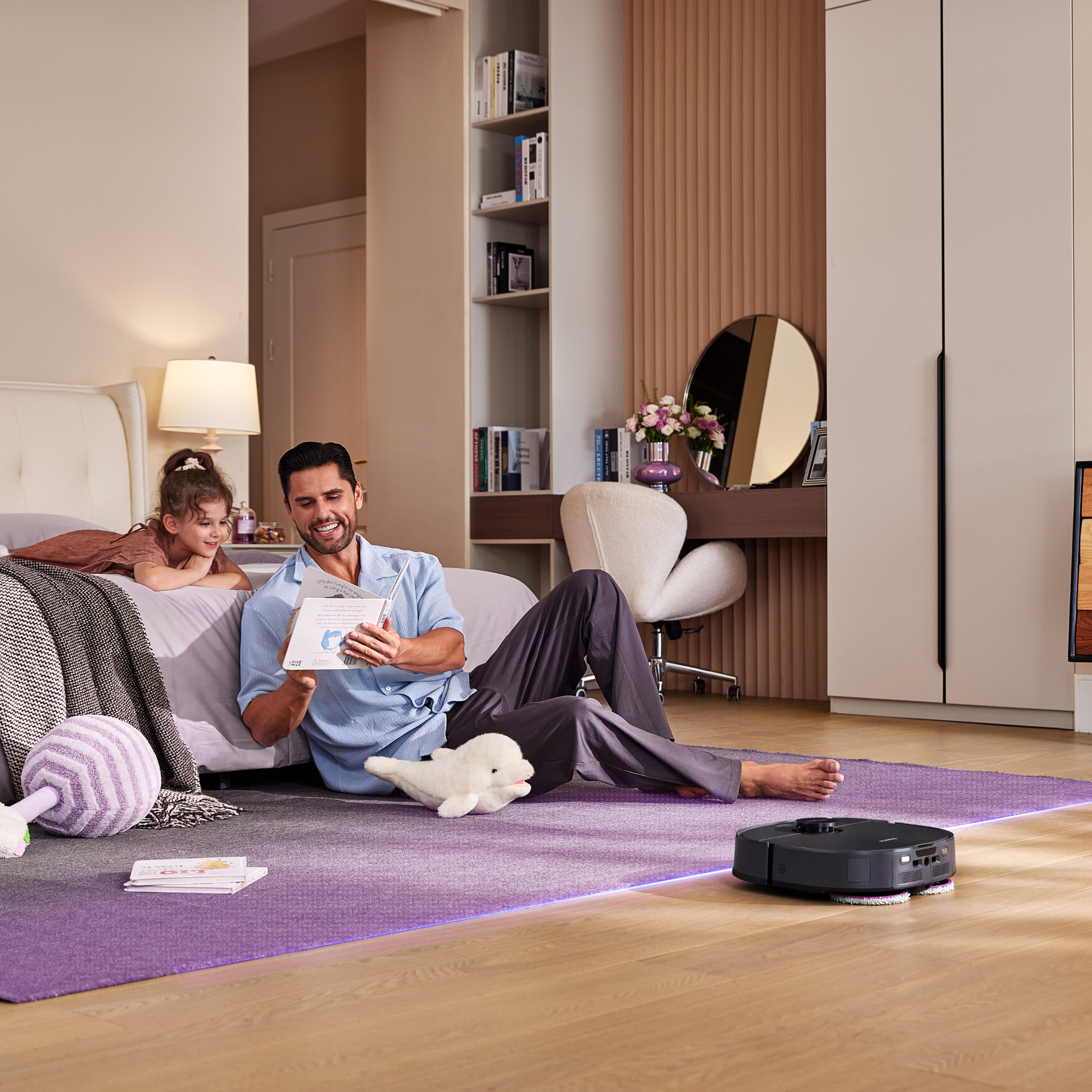 Aspirateur robot laveur Eureka J15 Pro Ultra avec aspiration de 16 200 Pa, système anti-emmêlement et lavage à l'eau chaude - Noir